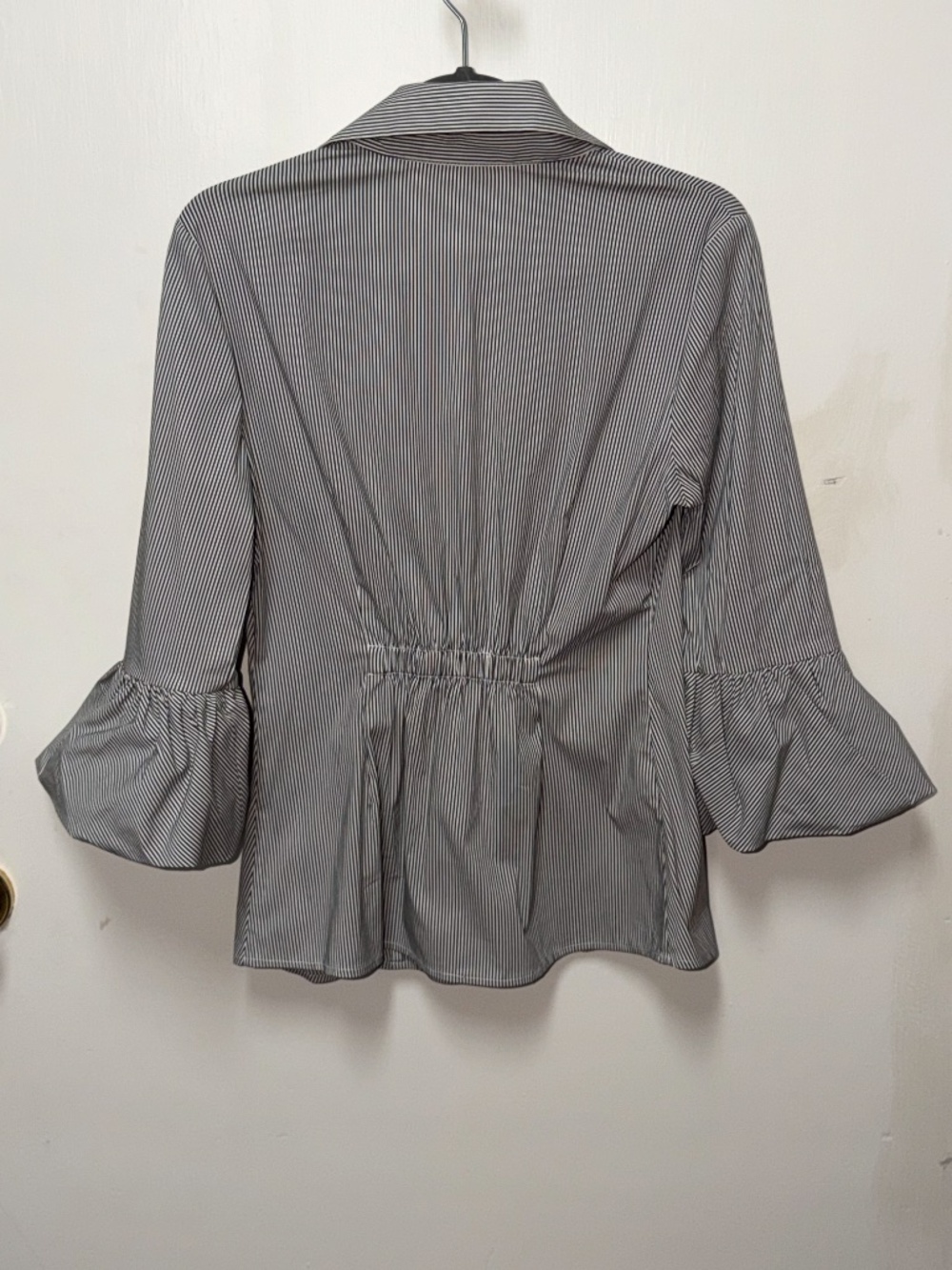 BCBGMAXAZRIA striped button-down shirt in women's size medium - Picture 3 of 3